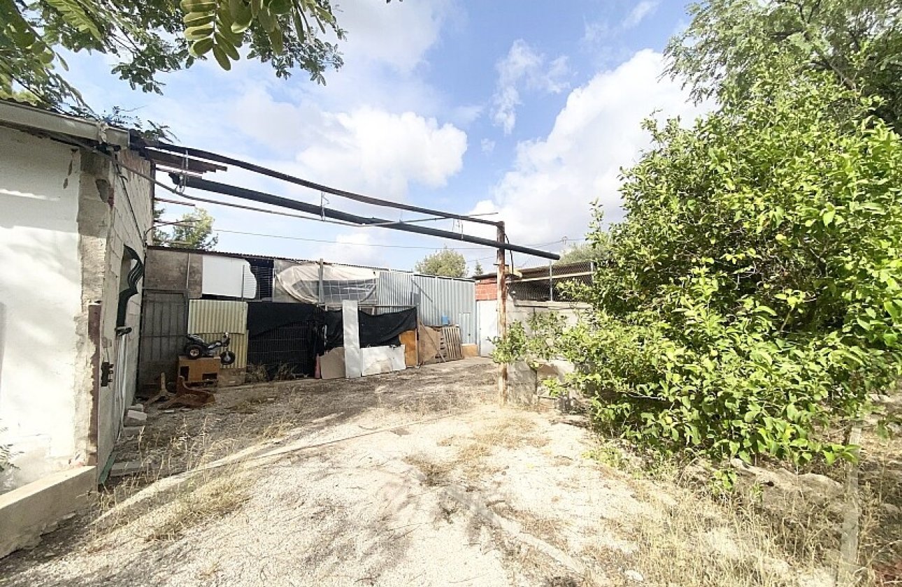 Resale - Villa - Crevillente