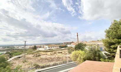 Resale - Villa - Crevillente
