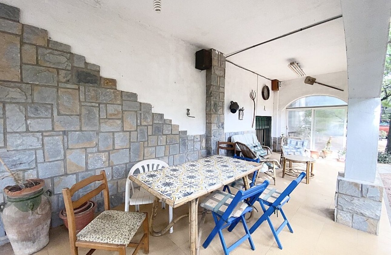 Resale - Villa - Crevillente