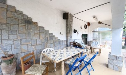 Resale - Villa - Crevillente