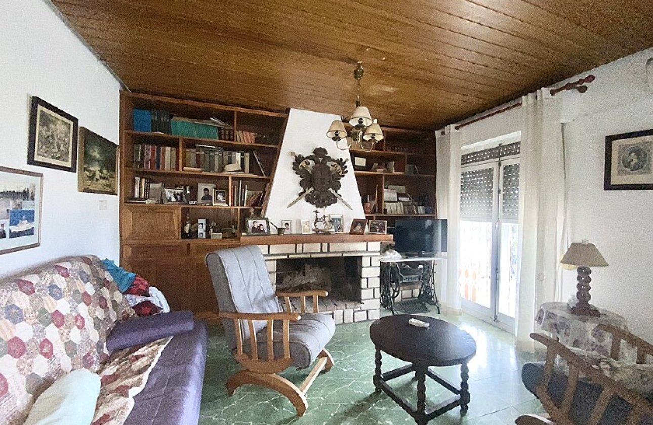 Resale - Villa - Crevillente