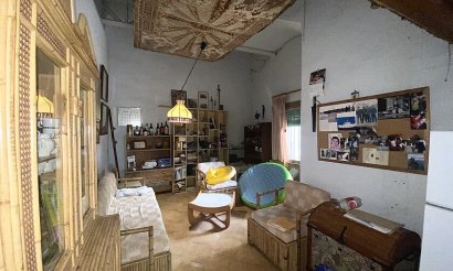 Resale - Villa - Crevillente