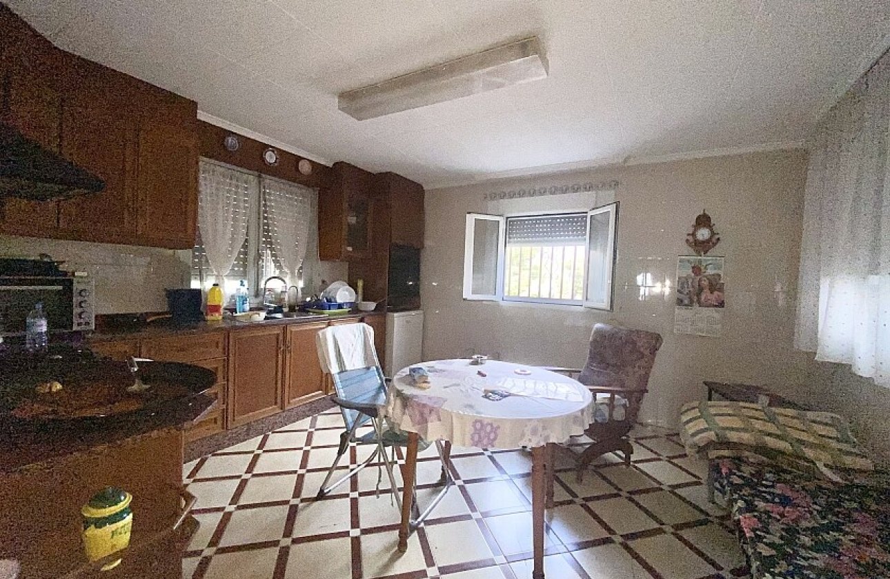 Resale - Villa - Crevillente