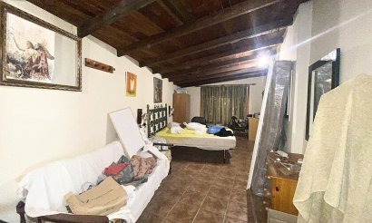 Resale - Villa - Crevillente