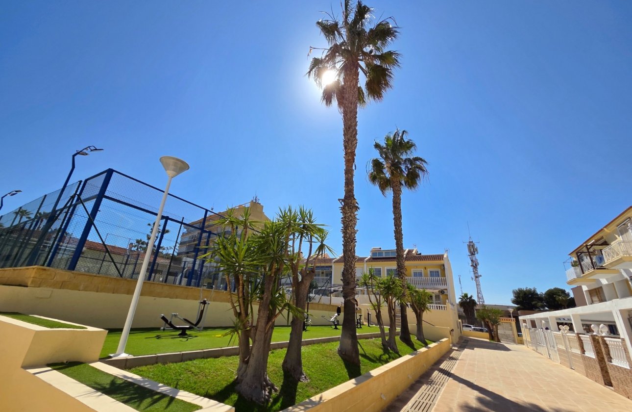 Resale - Townhouse - La Mata