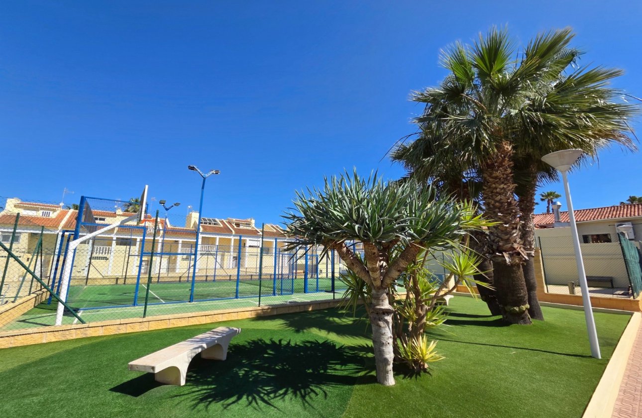 Resale - Townhouse - La Mata