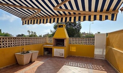 Resale - Townhouse - La Mata