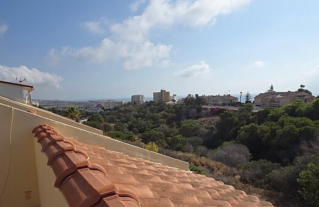 Resale - Townhouse - La Mata