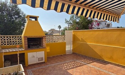 Resale - Townhouse - La Mata