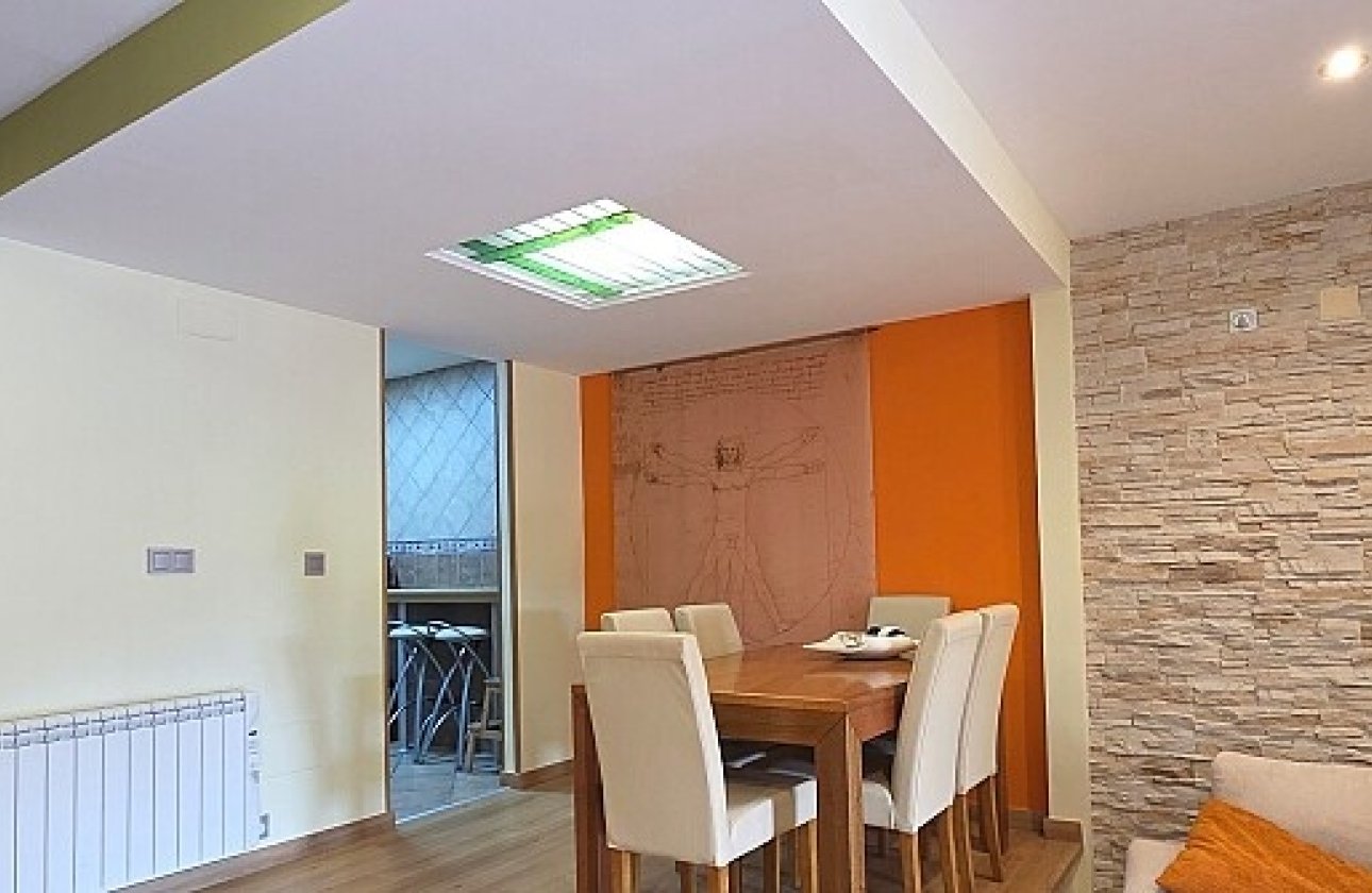 Resale - Townhouse - La Mata