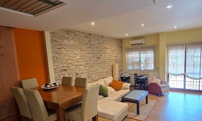 Resale - Townhouse - La Mata