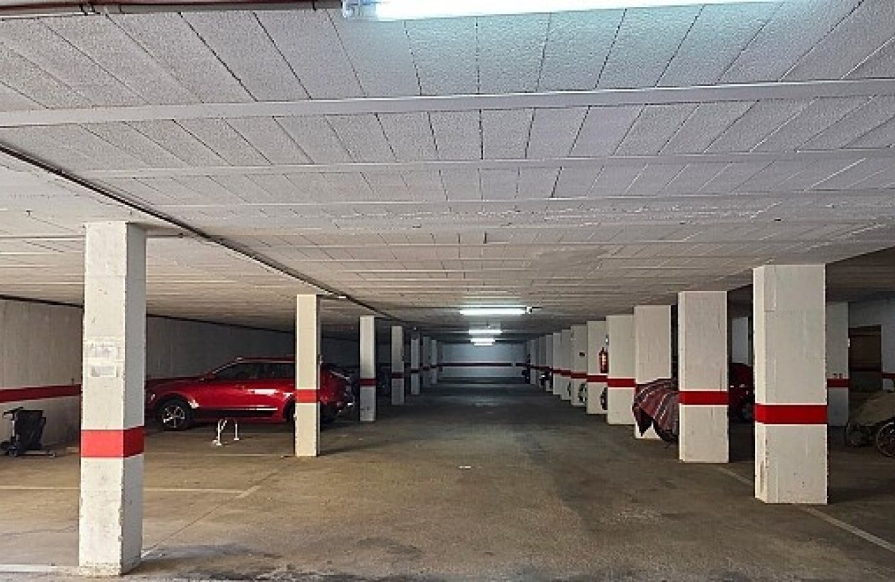 Resale - Townhouse - La Mata