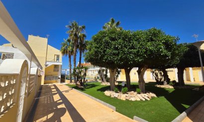 Resale - Townhouse - La Mata
