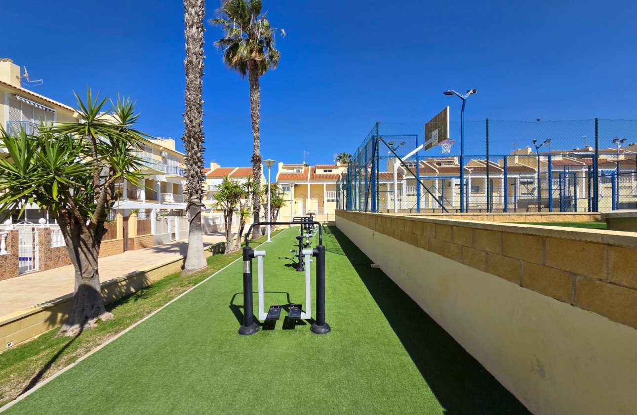 Resale - Townhouse - La Mata