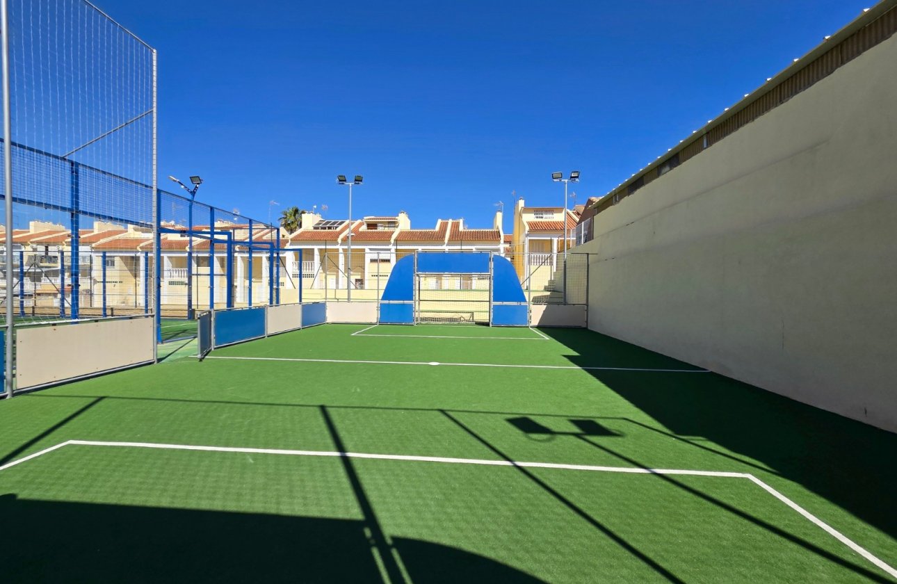 Resale - Townhouse - La Mata