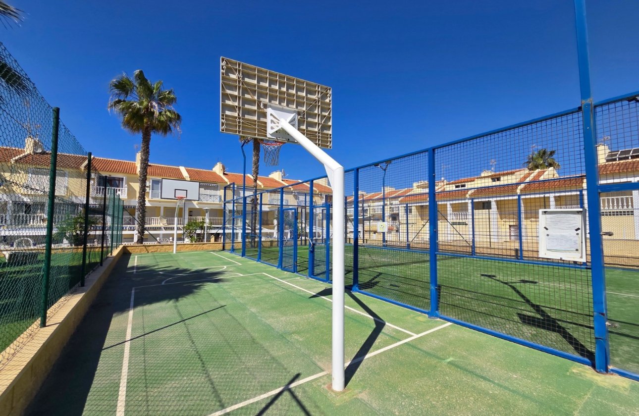 Resale - Townhouse - La Mata