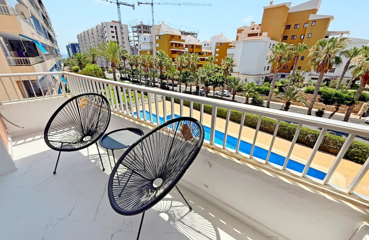 Resale - Apartment / flat - Orihuela Costa - Punta Prima