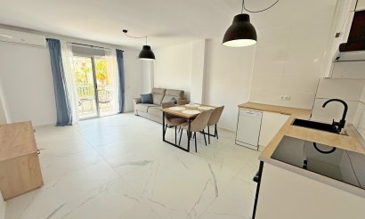 Resale - Apartment / flat - Orihuela Costa - Punta Prima