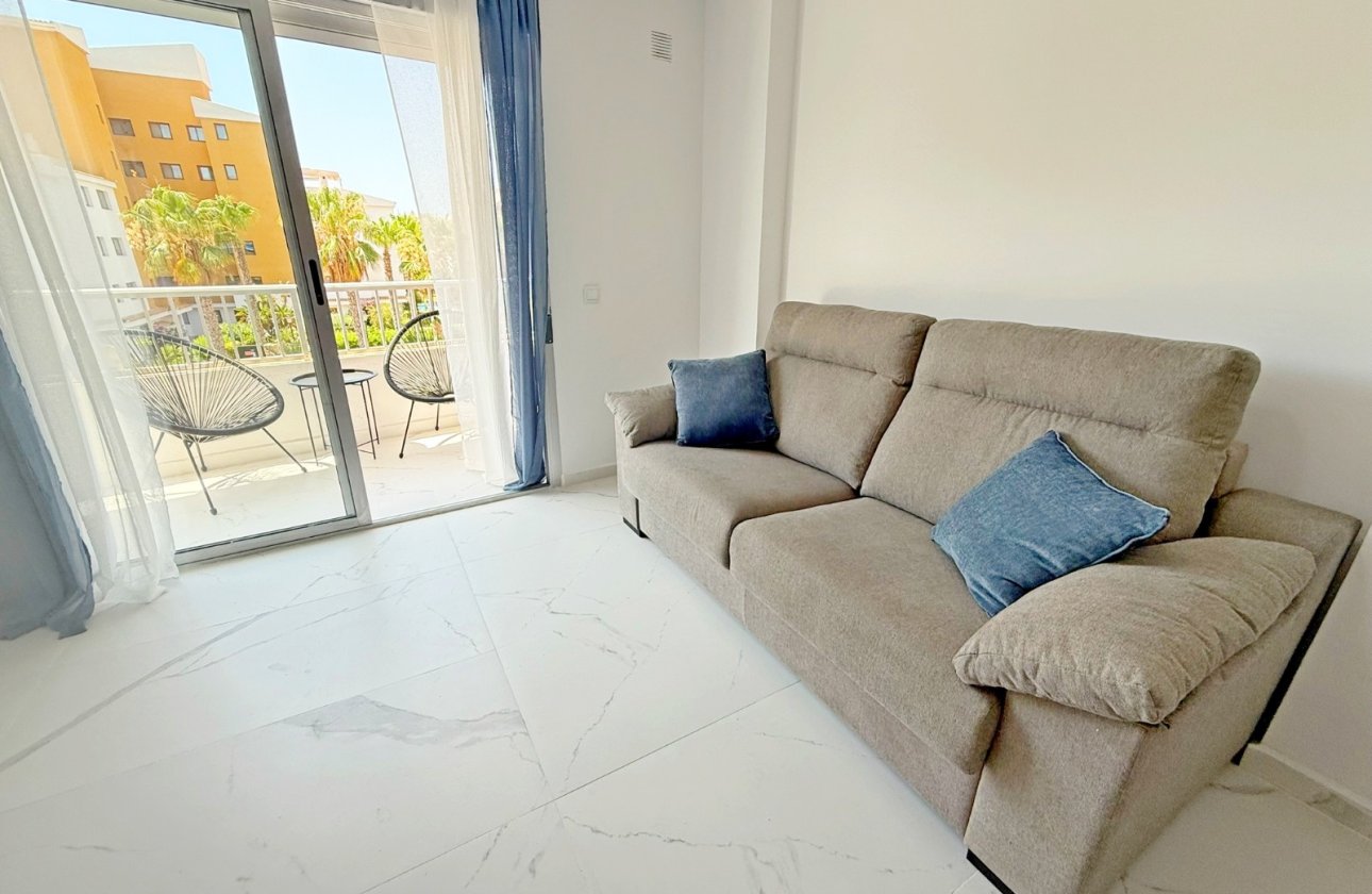 Resale - Apartment / flat - Orihuela Costa - Punta Prima