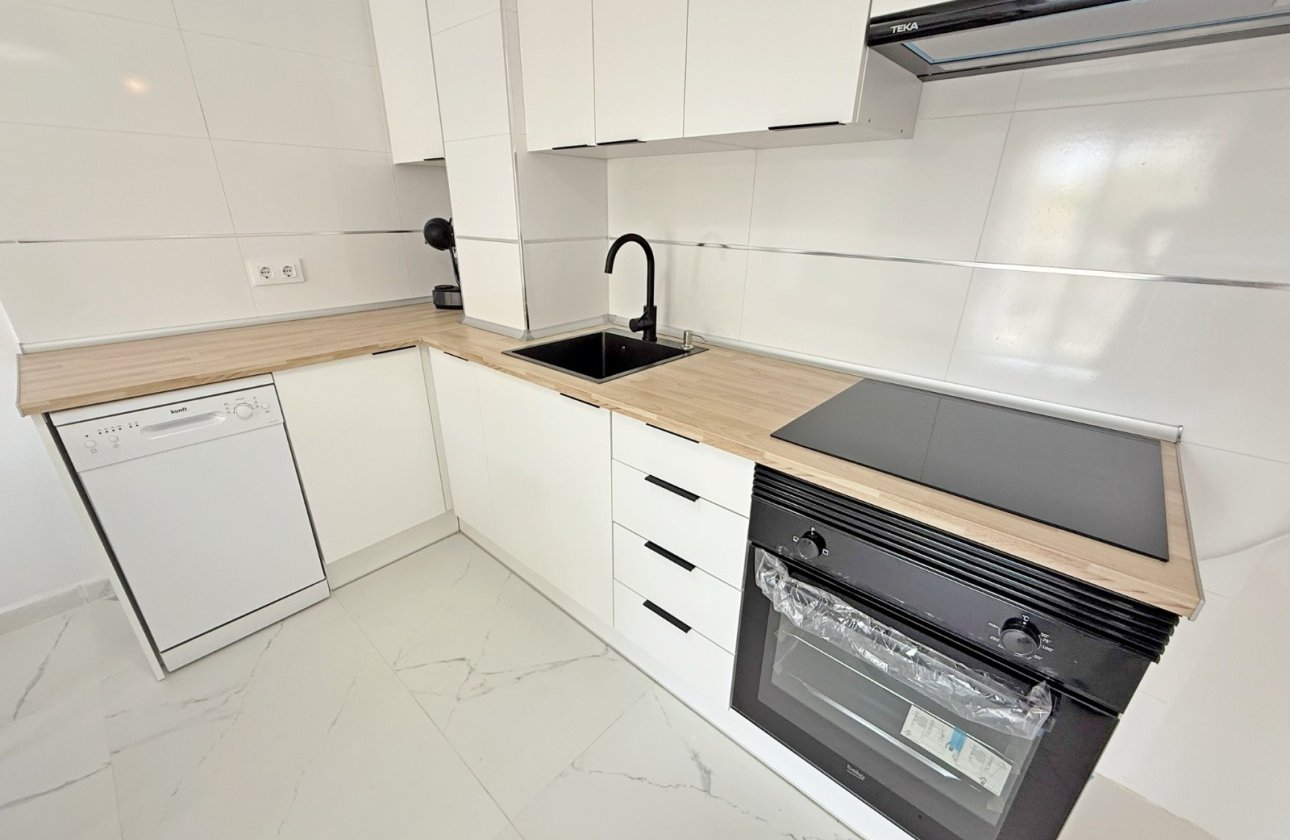 Resale - Apartment / flat - Orihuela Costa - Punta Prima