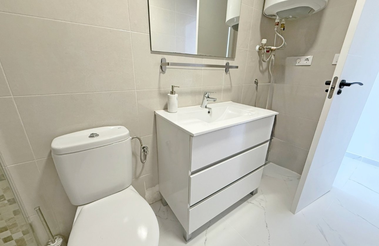 Resale - Apartment / flat - Orihuela Costa - Punta Prima