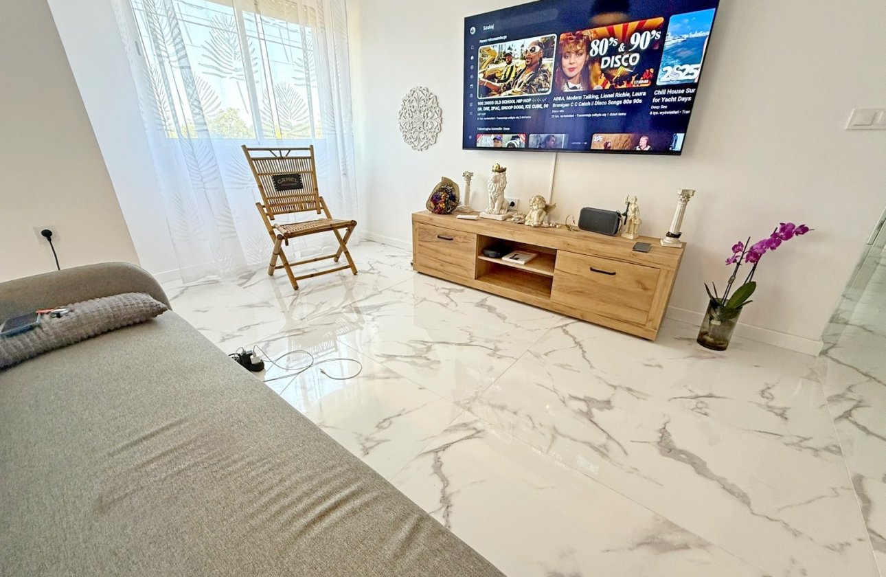 Resale - Apartment / flat - Orihuela Costa - Punta Prima