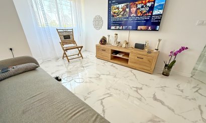 Resale - Apartment / flat - Orihuela Costa - Punta Prima