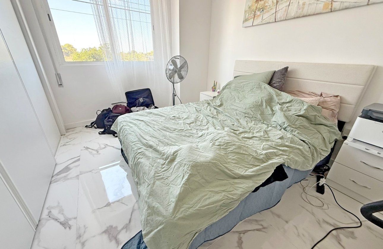 Resale - Apartment / flat - Orihuela Costa - Punta Prima