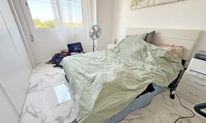 Resale - Apartment / flat - Orihuela Costa - Punta Prima