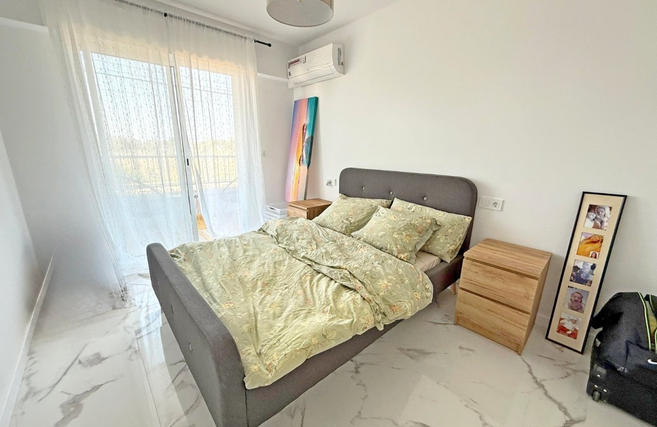 Resale - Apartment / flat - Orihuela Costa - Punta Prima