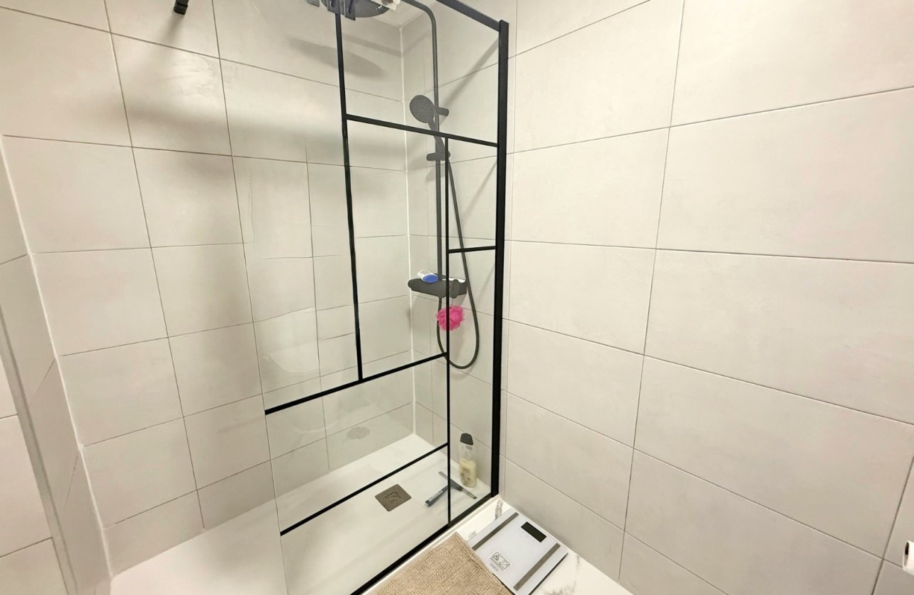 Resale - Apartment / flat - Orihuela Costa - Punta Prima