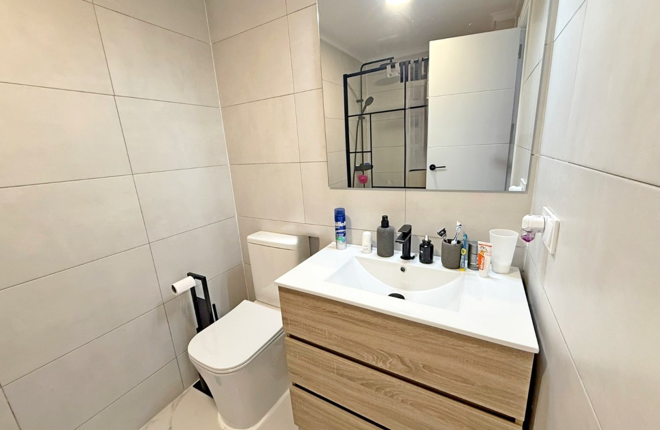 Resale - Apartment / flat - Orihuela Costa - Punta Prima