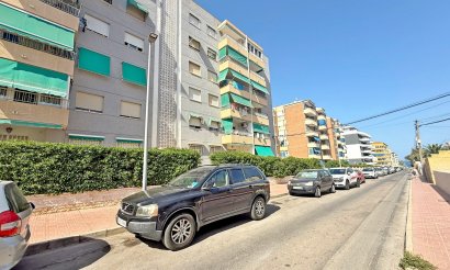 Resale - Apartment / flat - Orihuela Costa - Punta Prima