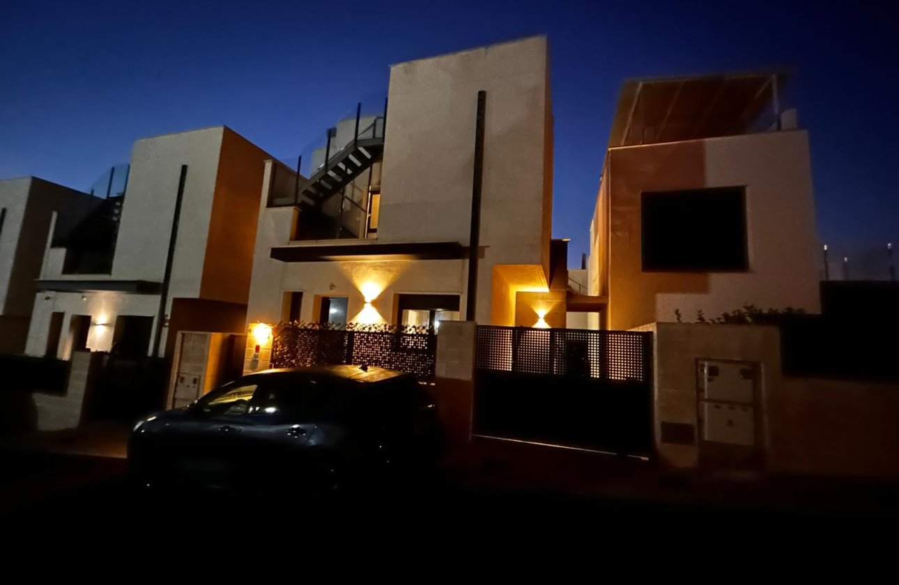 Revente - Villa - Orihuela Costa - PAU 26