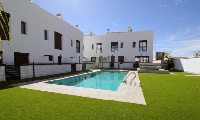 Nouvelle construction - Maison de ville - Pilar de la Horadada - El Pilar de la Horadada