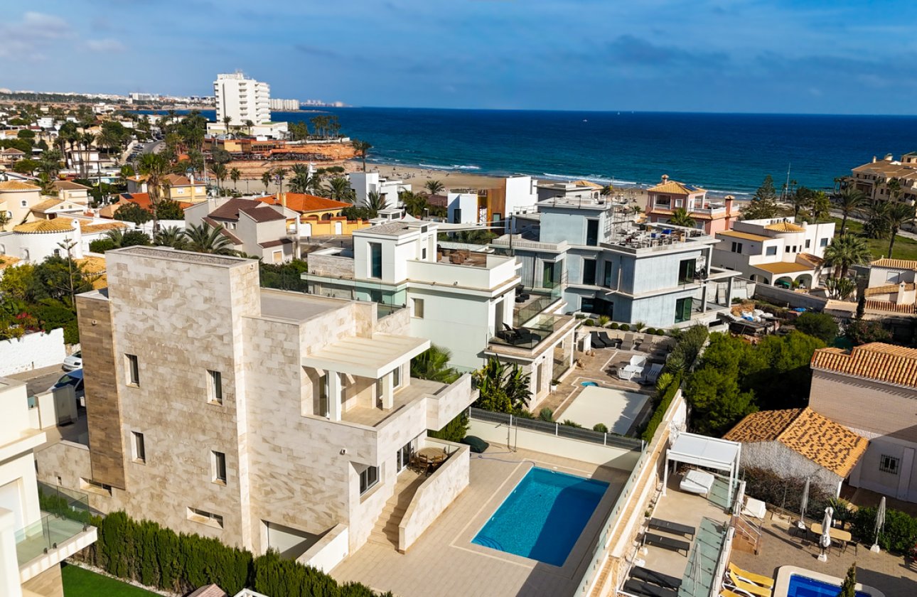 Resale - Villa - La Zenia