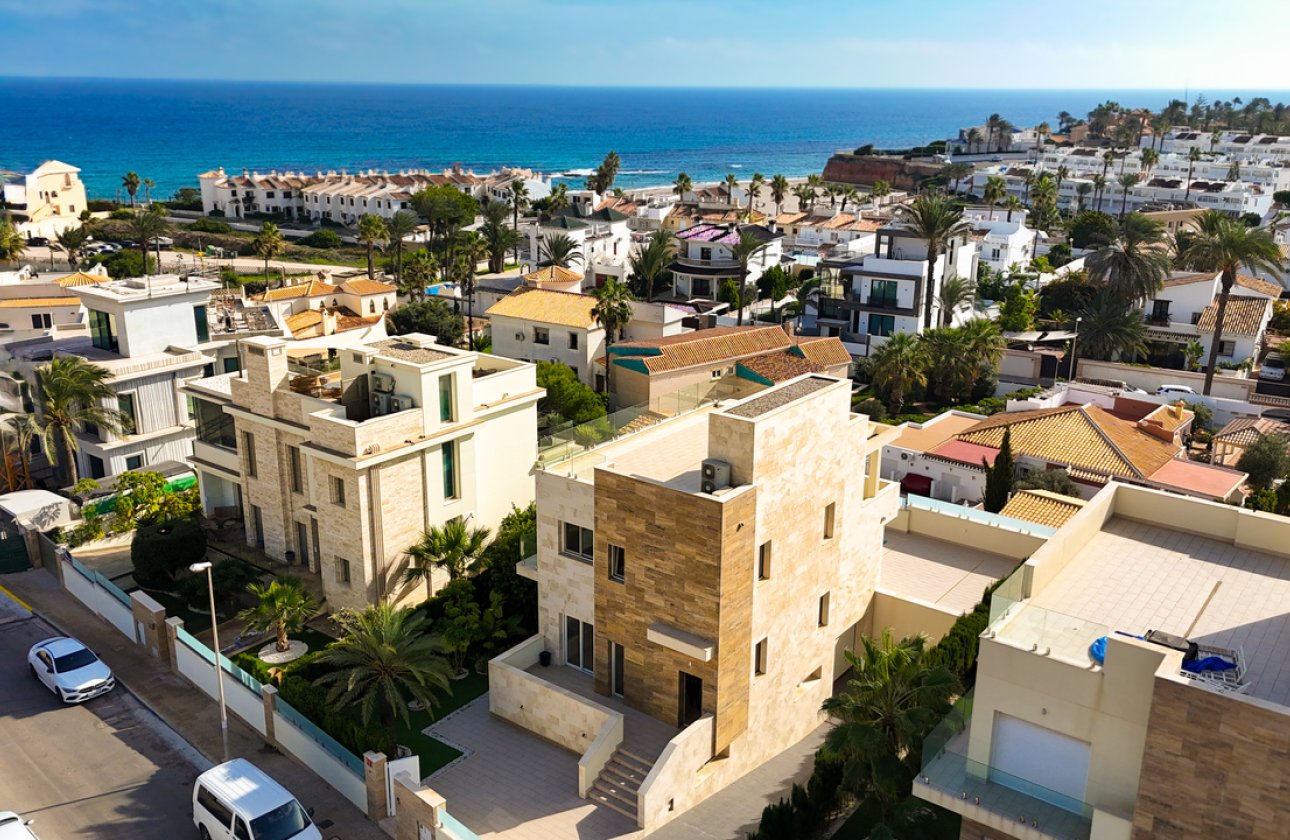 Resale - Villa - La Zenia