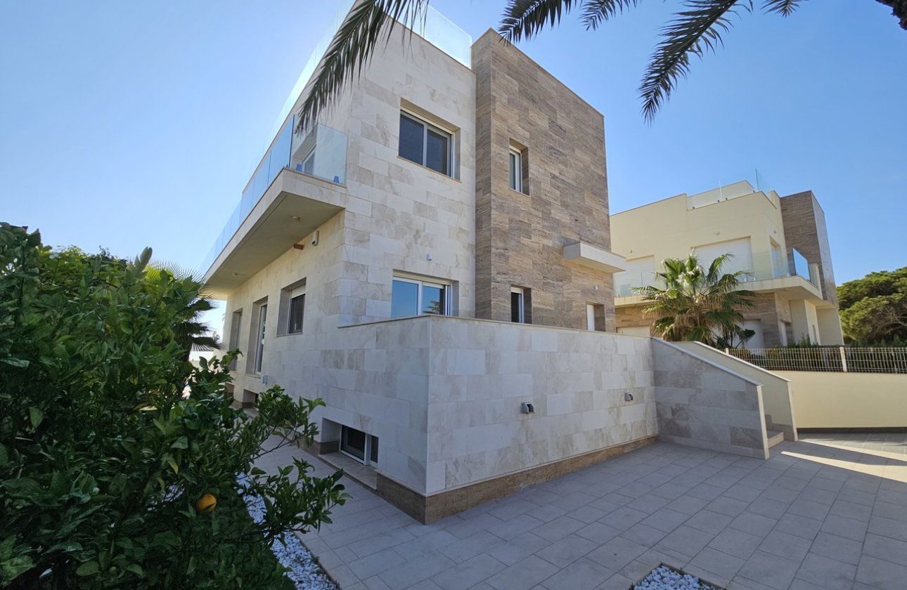 Resale - Villa - La Zenia