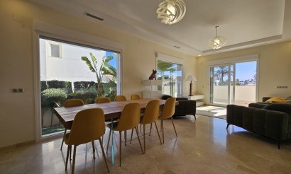 Resale - Villa - La Zenia