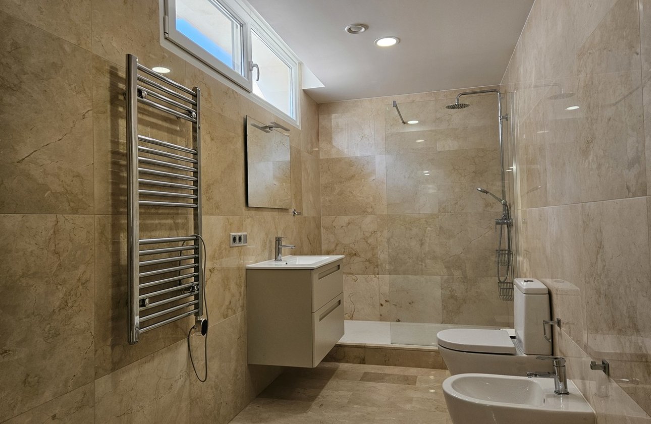 Resale - Villa - La Zenia