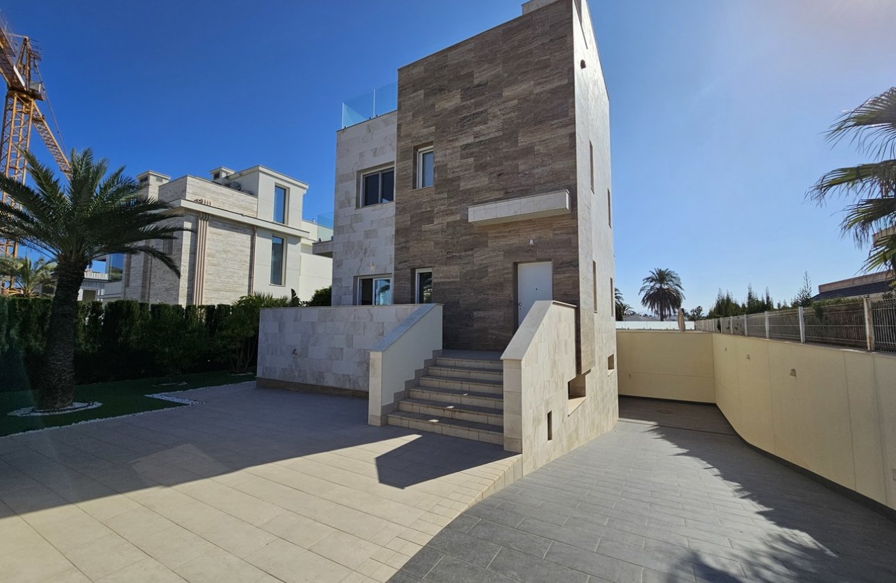 Resale - Villa - La Zenia