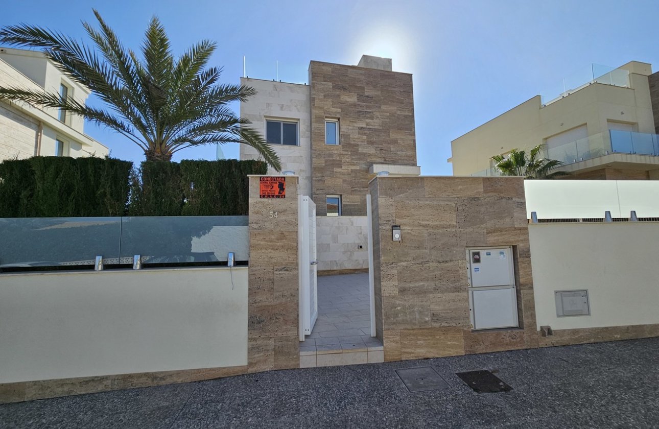 Resale - Villa - La Zenia
