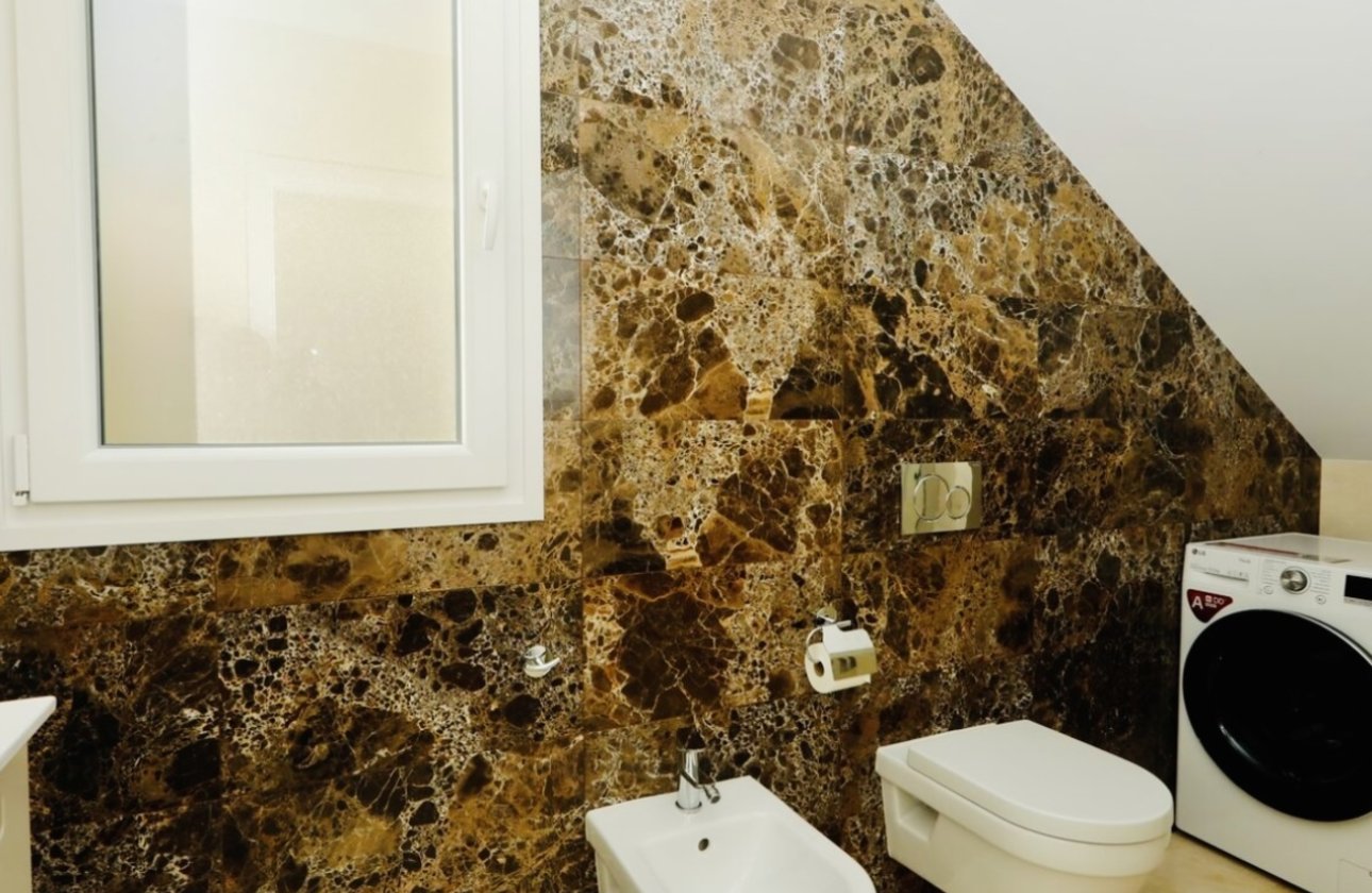 Resale - Villa - La Zenia