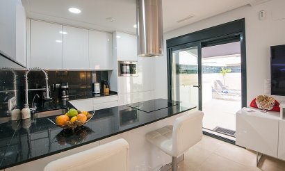 Resale - Townhouse - Benijofar