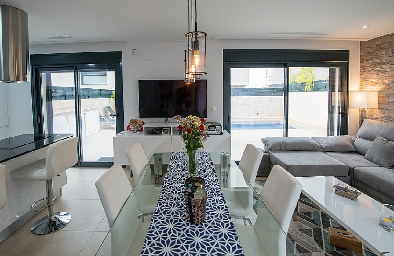 Resale - Townhouse - Benijofar