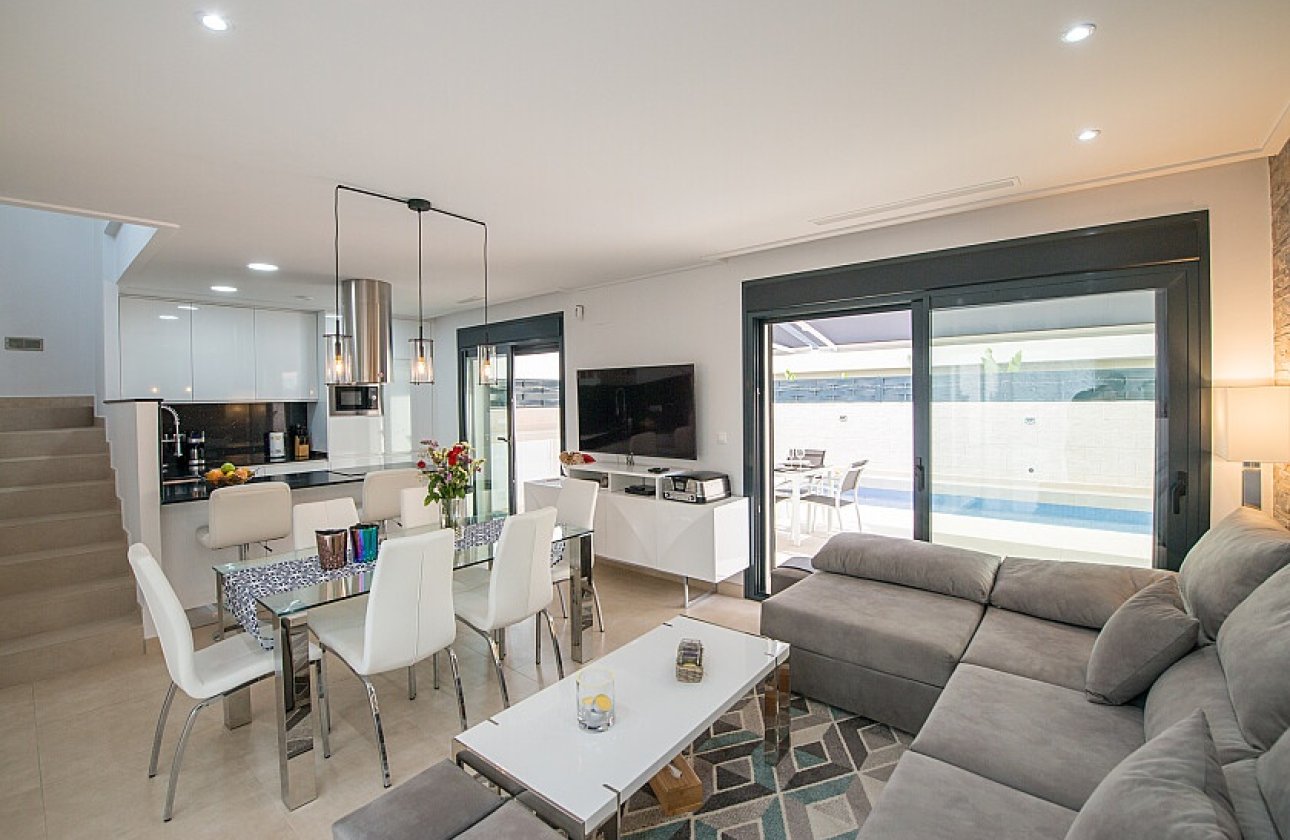 Resale - Townhouse - Benijofar