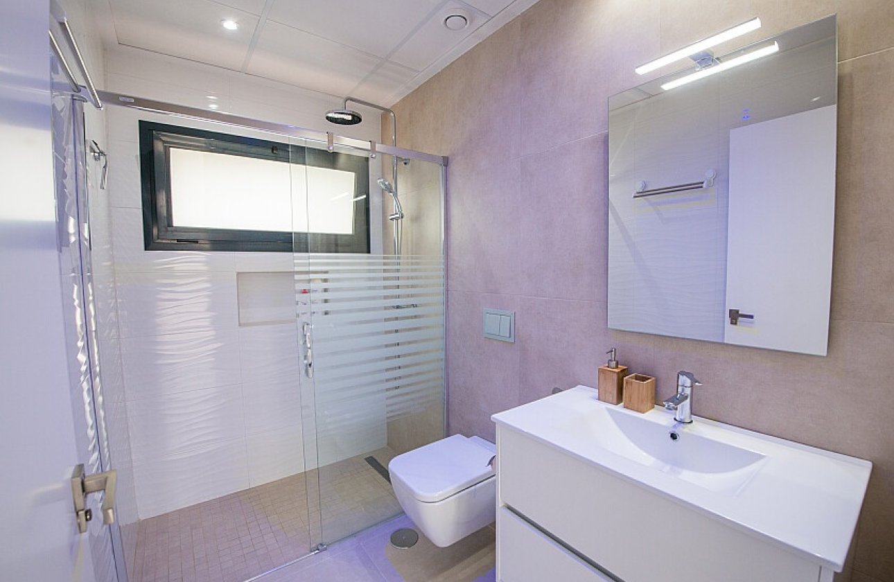 Resale - Townhouse - Benijofar