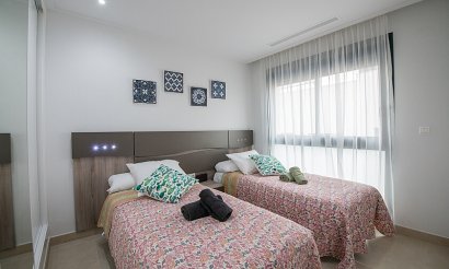 Resale - Townhouse - Benijofar