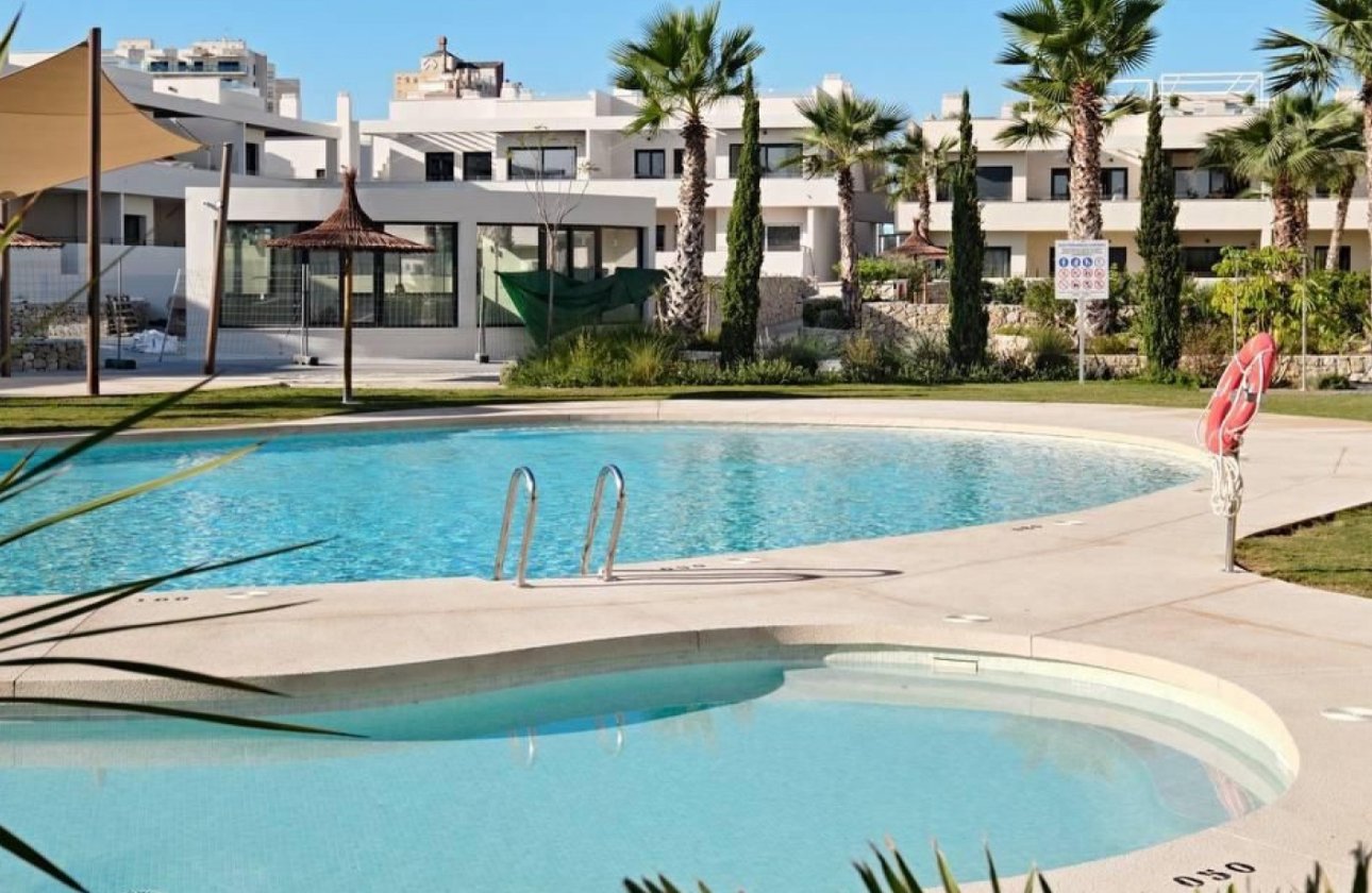 Resale - Apartment / flat - Torrevieja - La Veleta