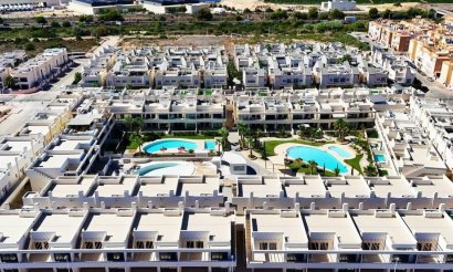 Resale - Apartment / flat - Torrevieja - La Veleta